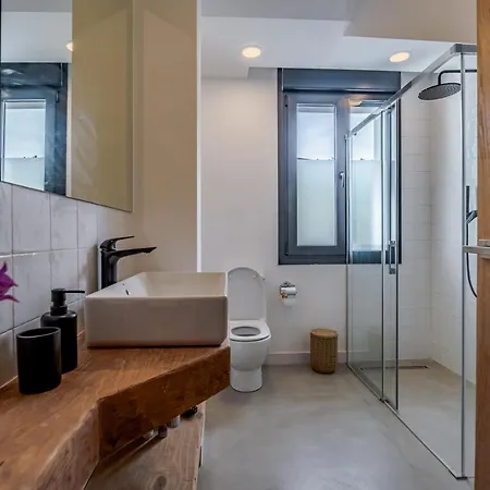 Luxury Alhambra Close To Sea And Centre Villa *