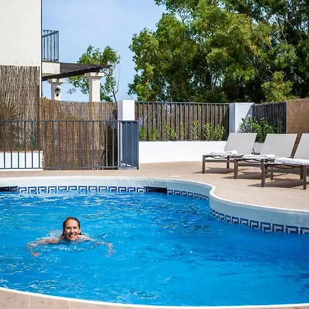 Luxury Alhambra Close To Sea And Centre Villa *